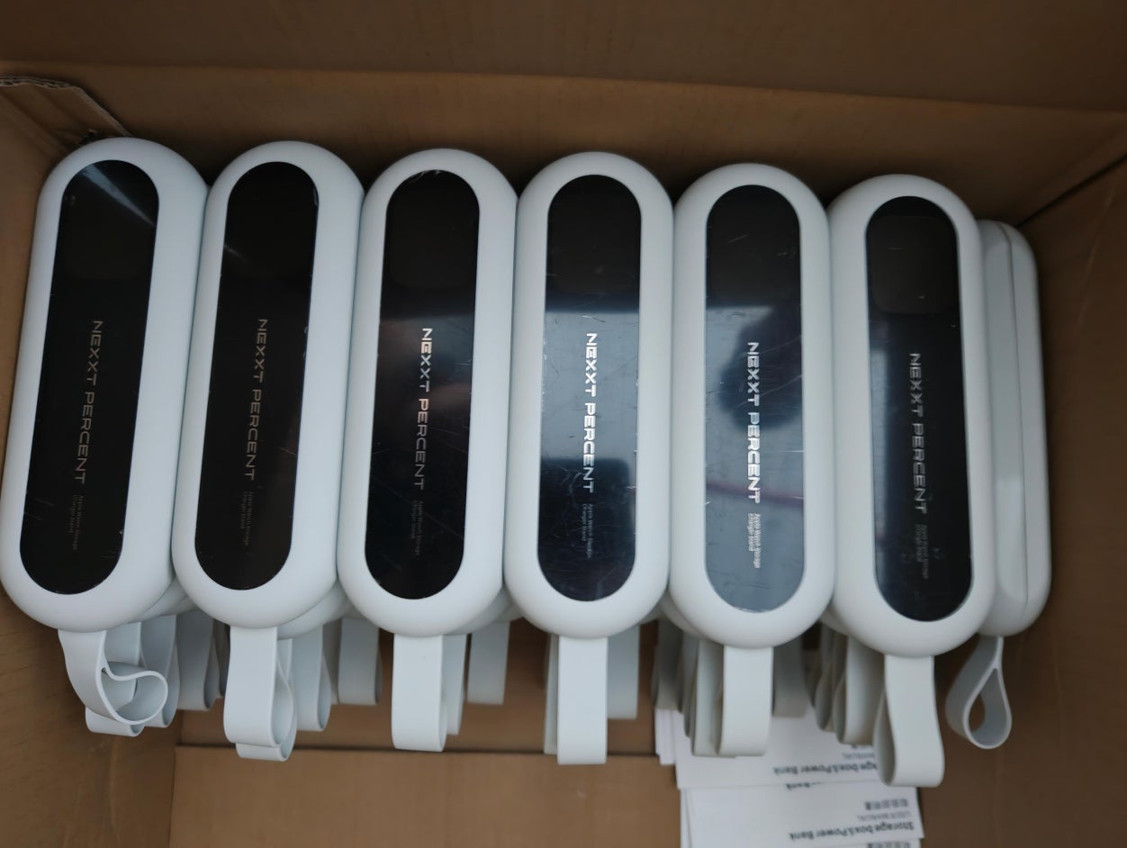 画期的】Apple Watchをバンドで直接充電！USB-C搭載の次世代バンド