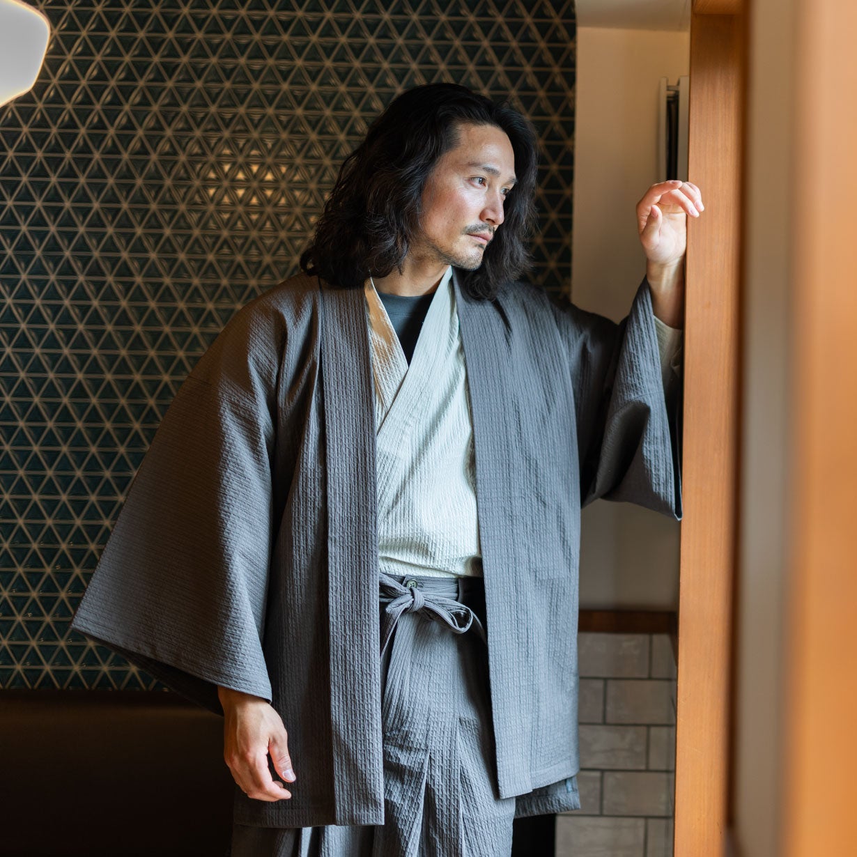 羽織袴 菱 「黒 袴が選べる羽織袴セット 金刺繍紋入り 7歳 5歳 男の子 七五三 七五三