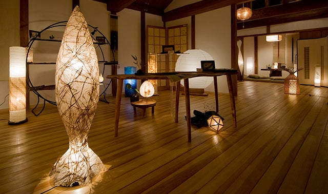 美濃和紙×東濃ヒノキ〉こどもと眠る前のひとときを、やさしく過ごす