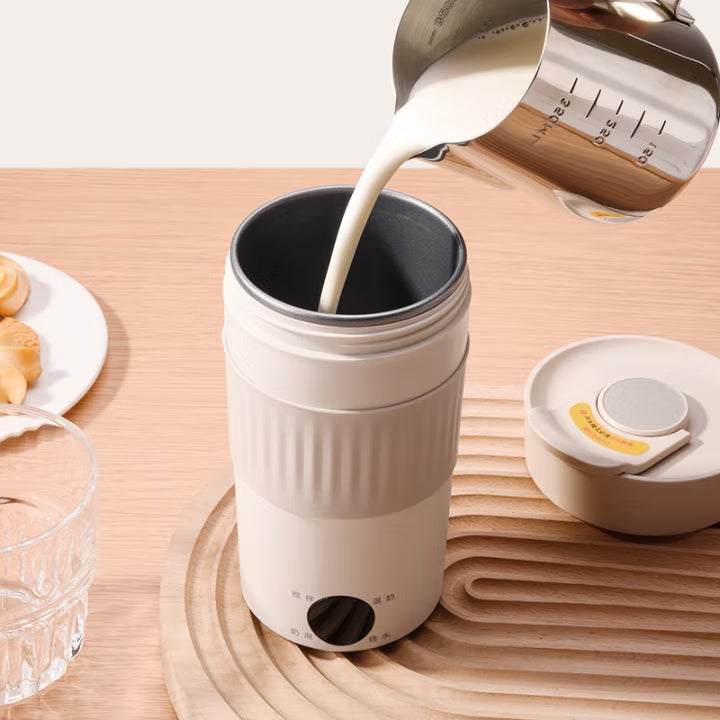 カフェを持ち歩く】極上なミルク泡を1ボタンで、タンブラー型ミルク