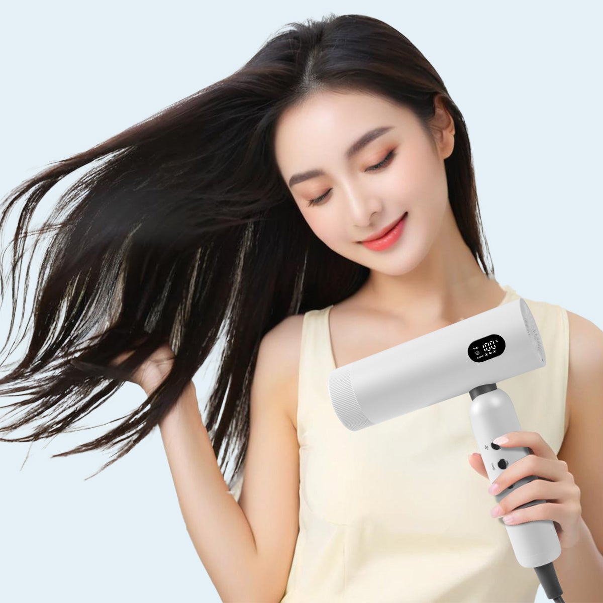 QUEENARドライヤー、大風量×スマートな温度！どの国行っても自分サロン