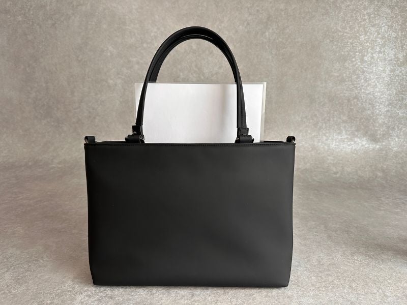 バッグ QUICK PAC TOTE   MAKUAKE 3秒で収納】圧倒的に出し入れスムーズな快適通勤トートでもう