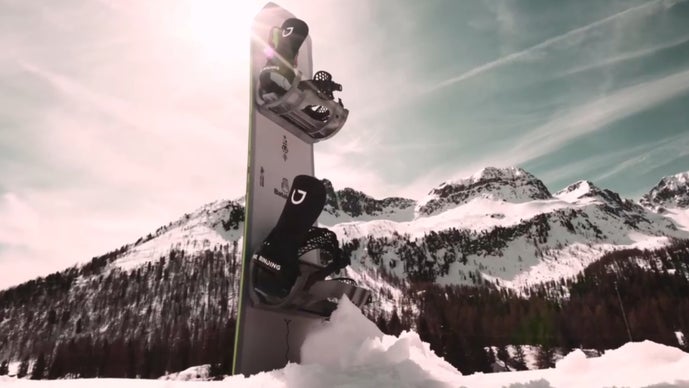 限界を超える一瞬、足元から始まる革命、全てが変わるスノーボードバインディング