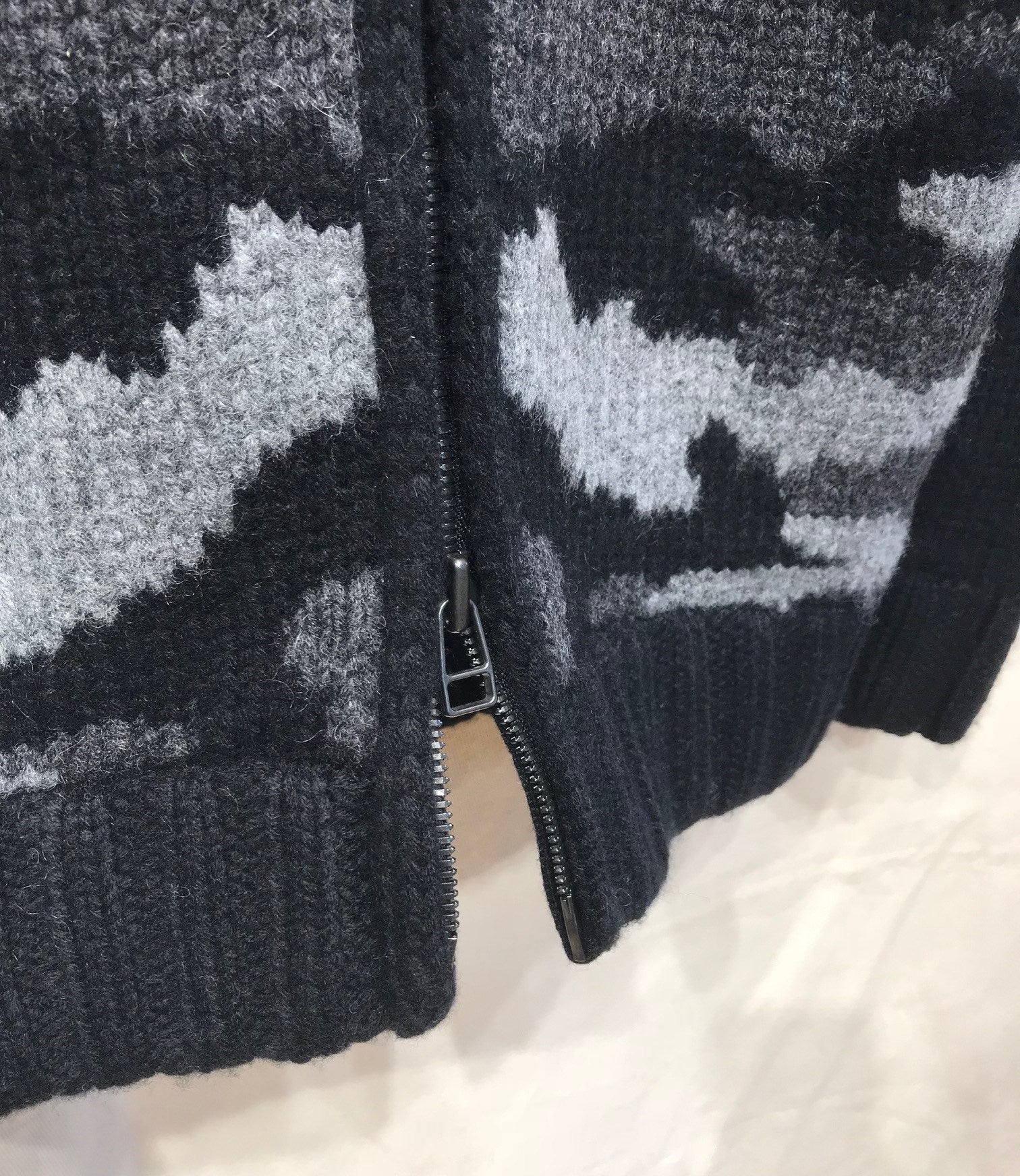 CASHYAGE」 内モンゴルカシミヤの手編みニット文化と職人の技術を体感