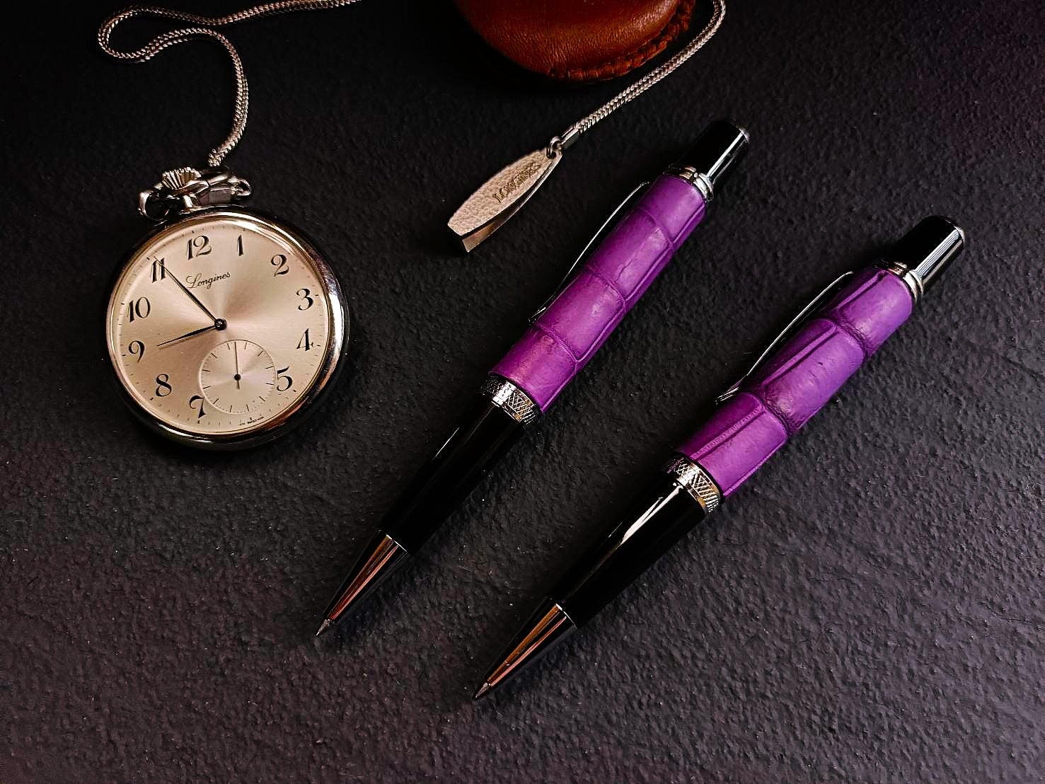 千年の紫 日本古来の高貴な色彩×革の王者クロコダイルが織りなす至高の