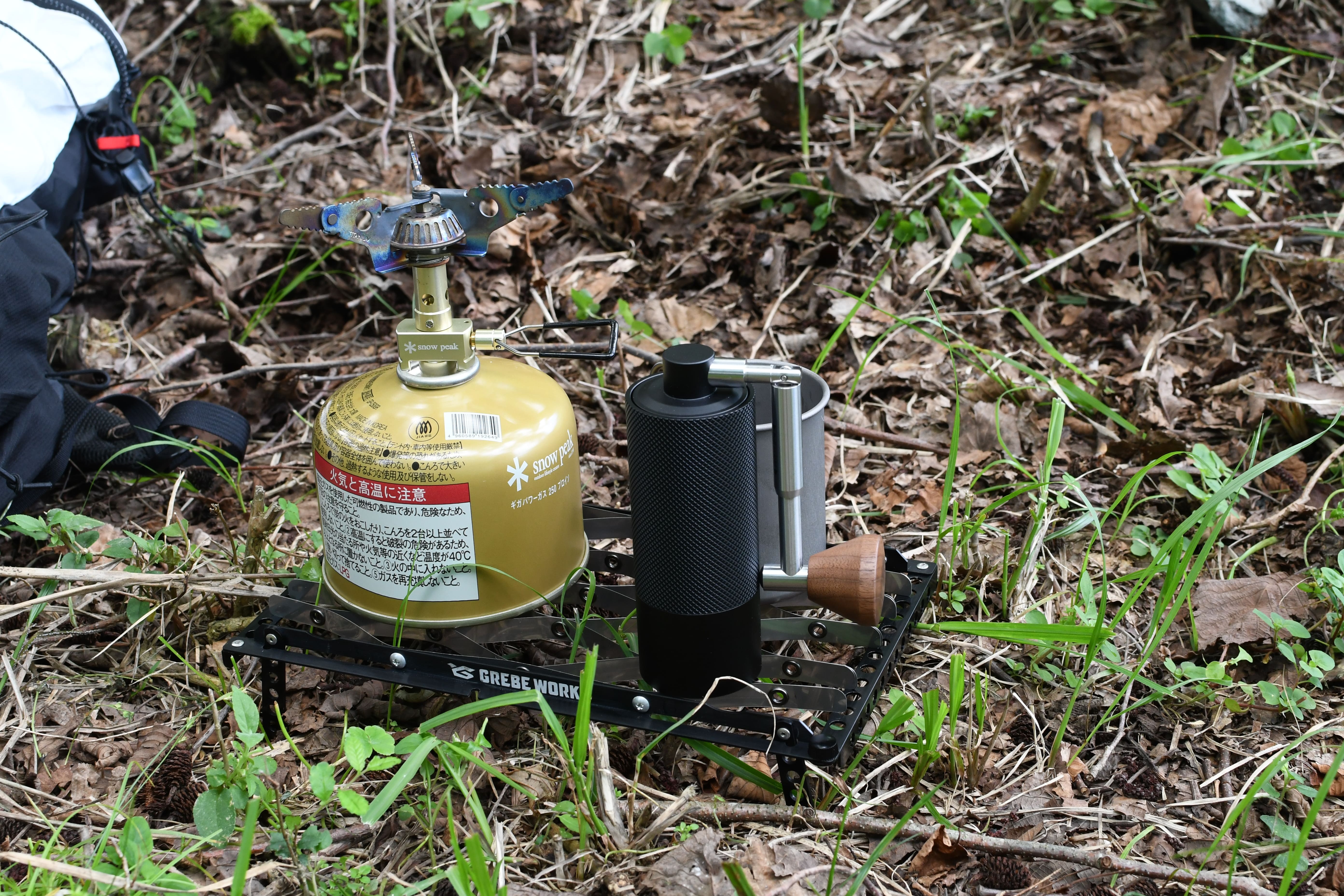 重さ92g！五徳にもなる新構造の超軽量エアメッシュテーブル｜登山