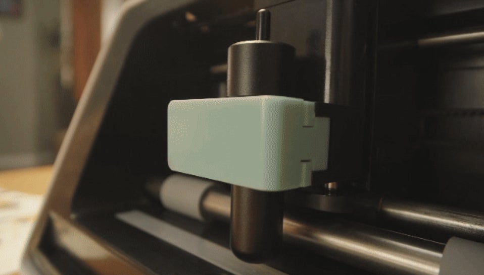 Makuake｜印刷・カット・ラミネートまで全自動｜Lieneフォトステッカー