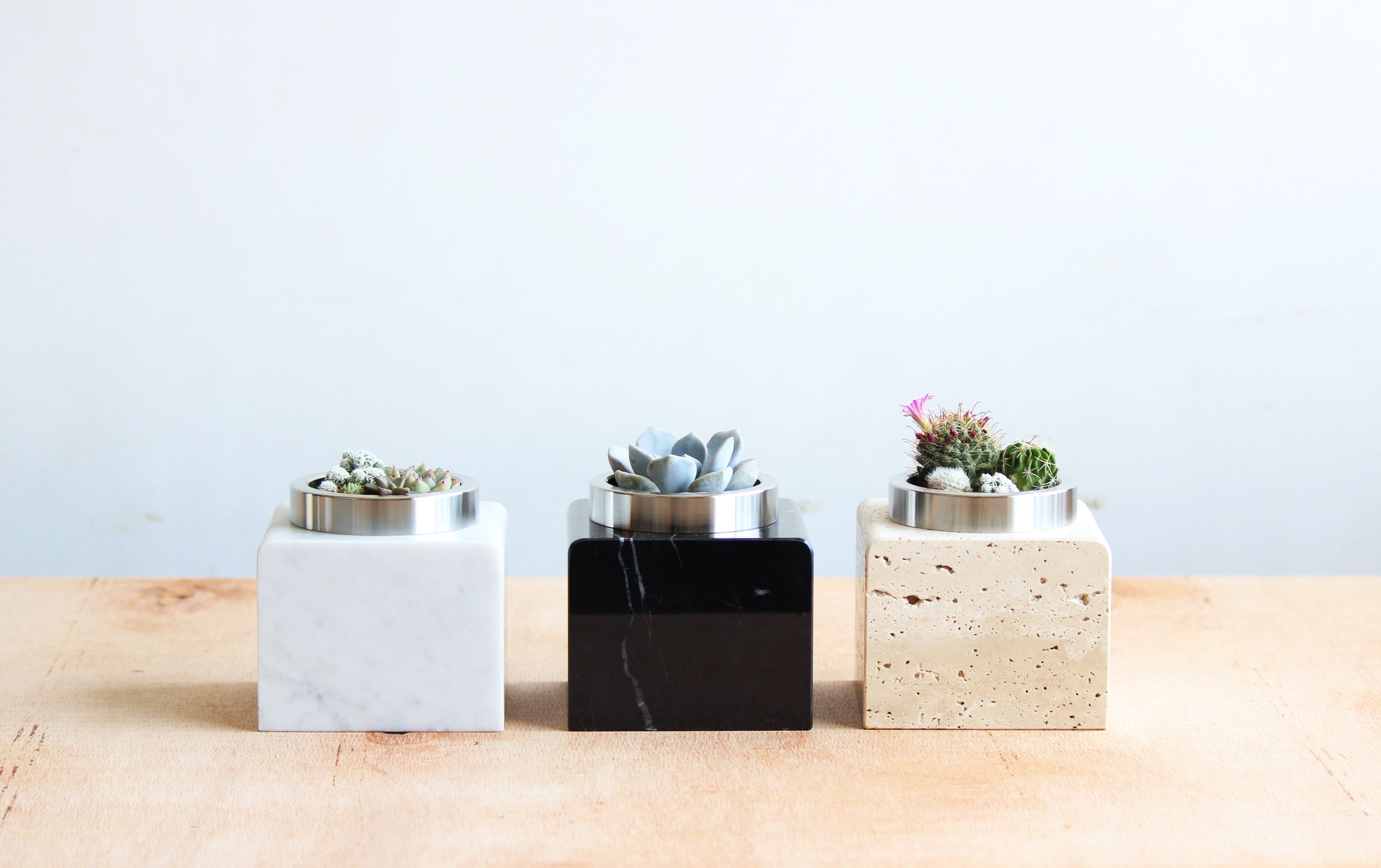 天然大理石×ステンレス鉢】目視が簡単で根腐れを防げる！特許構造の