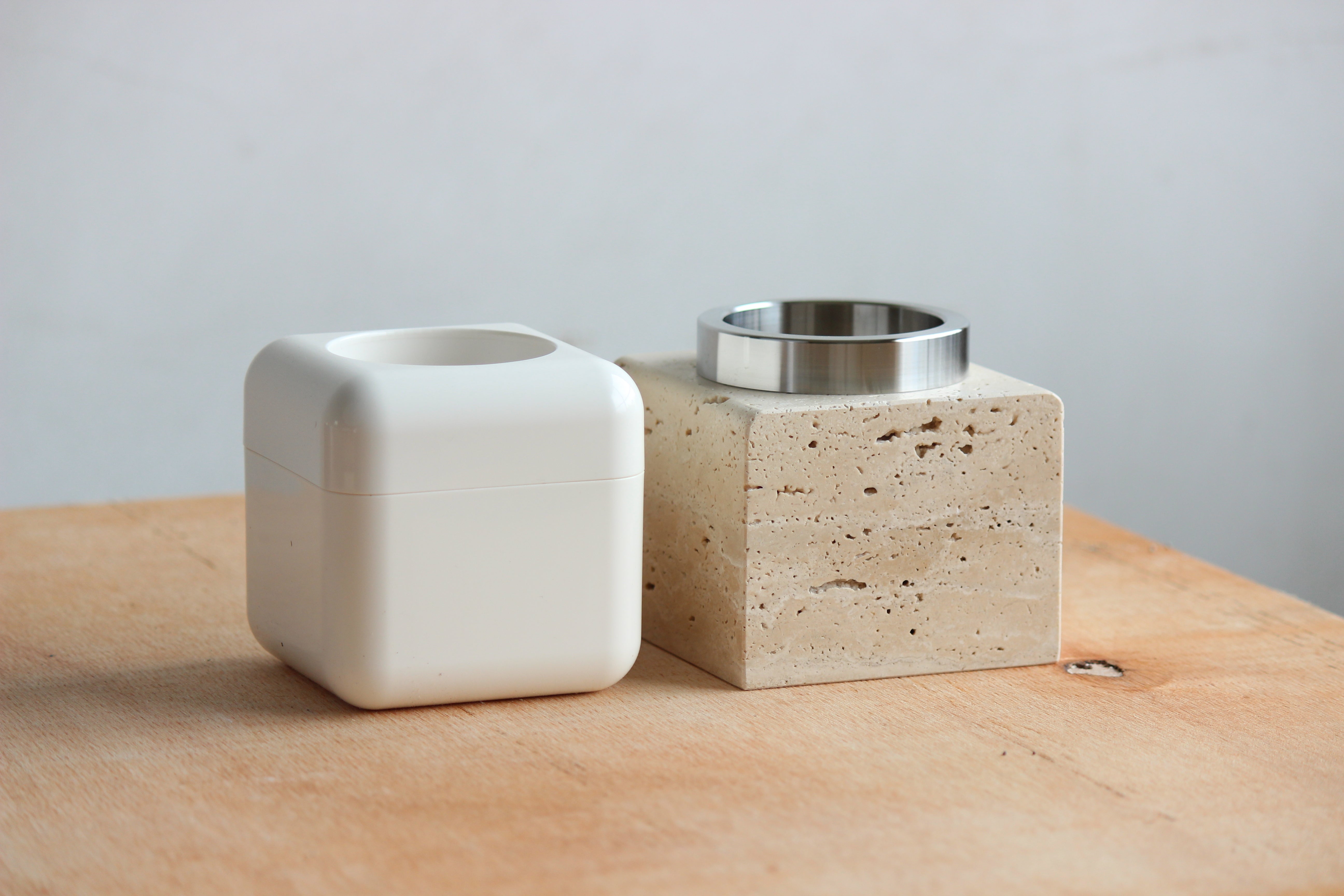 天然大理石×ステンレス鉢】目視が簡単で根腐れを防げる！特許構造の