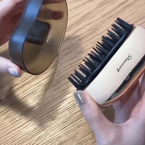 一日5分間のヘッドスパ！赤色LED電動頭皮ケアブラシ！乾湿両用