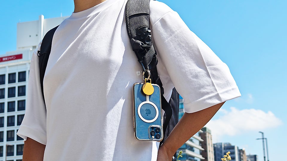 新色登場！】スマホショルダーストラップを、マグネット構造に
