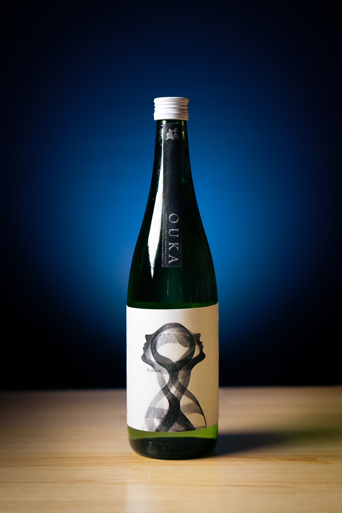 日本酒の常識を覆す。老舗酒蔵と挑んだ、精米歩合91%の日本酒を100本