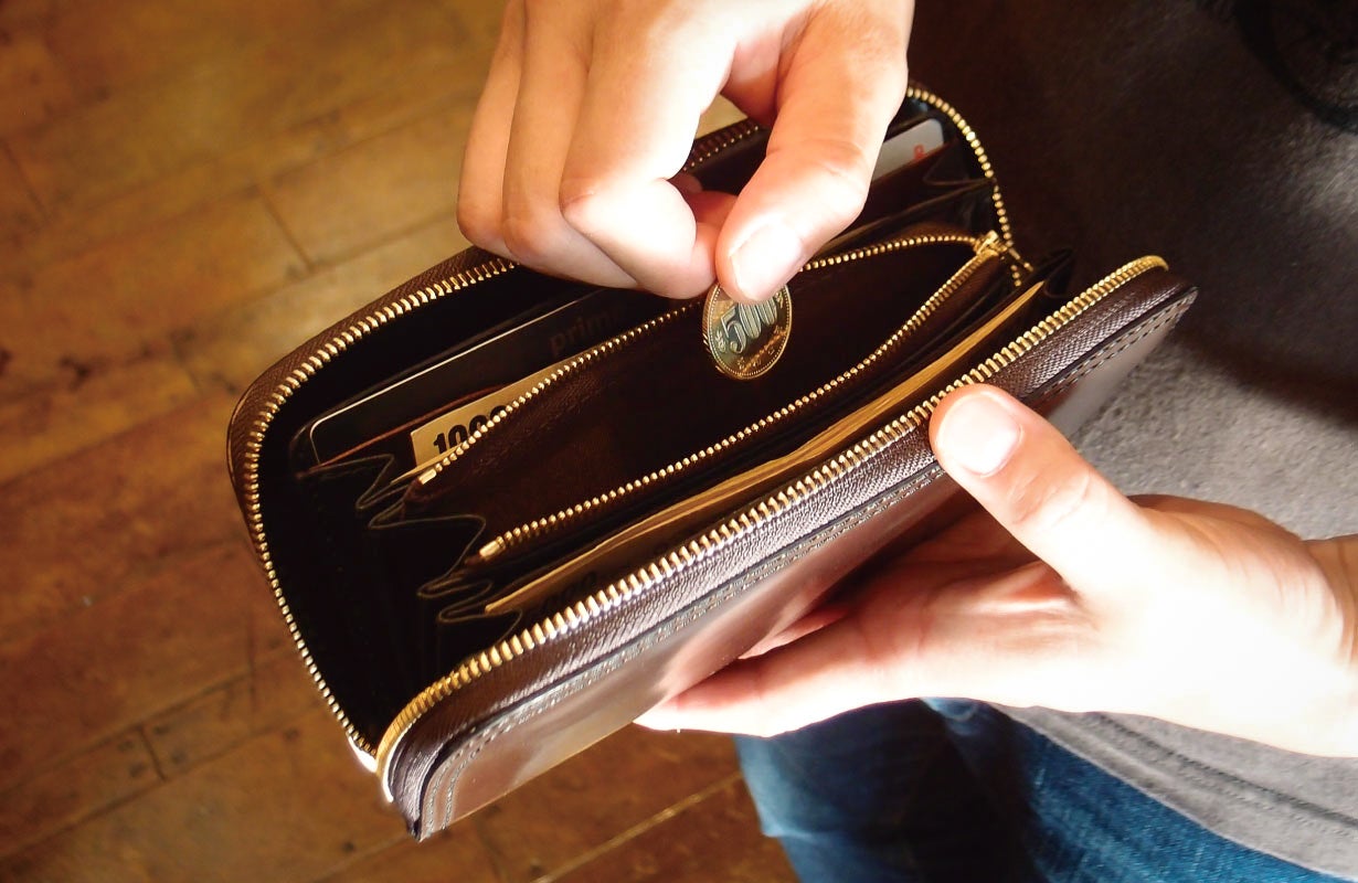 支払い動作」から逆算した、究極の時短設計。職人が仕上げるコンパクト