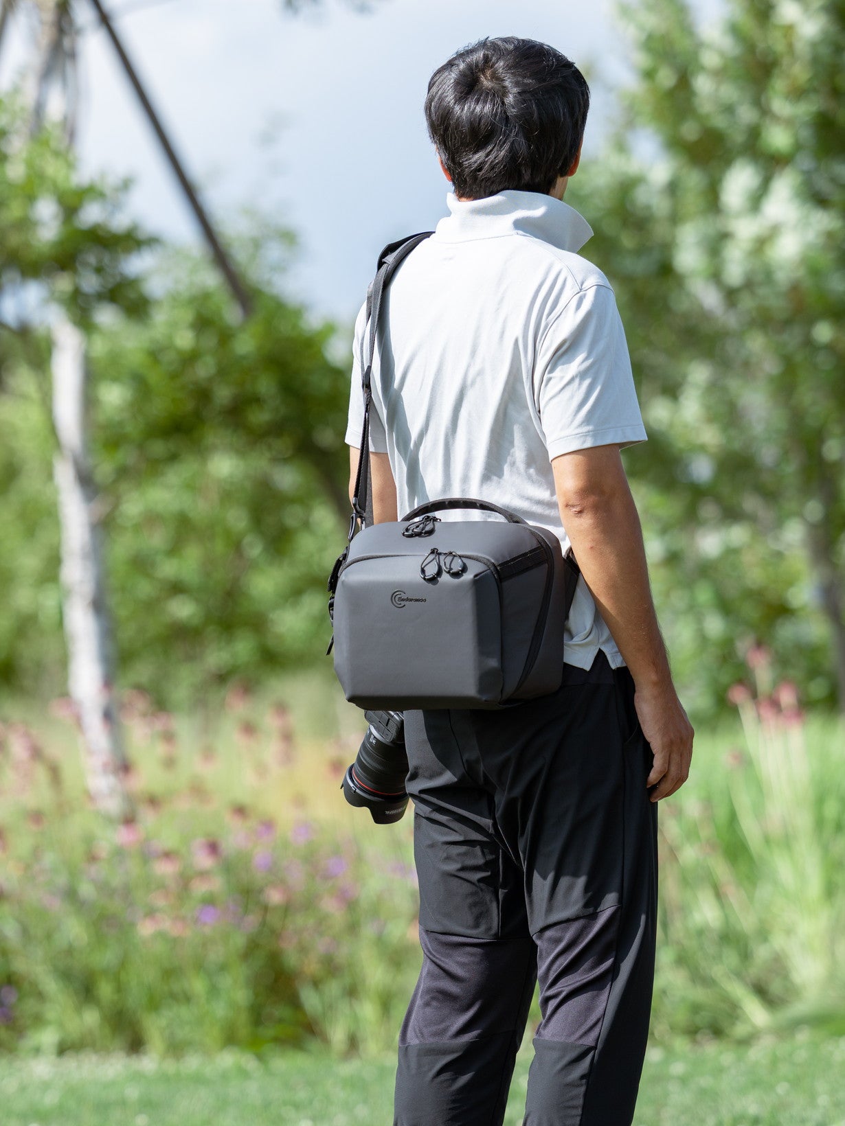 Makuake｜【ガバっと開く】カメラやレンズが取り出しやすい！撮影 