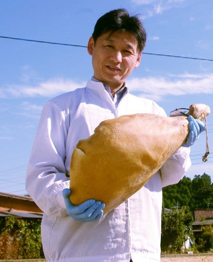 語りたくなるような深い味わい。10年かけて挑戦し続けた国産の熟成生