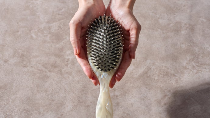 現役美容師開発 摩擦レス設計 アイロン不要で毛先までうる艶 Nuvie