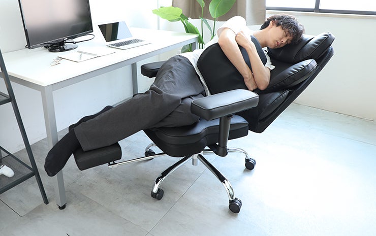 新品未開封　ｈｕｂｉｃａｒｅ　Relax Device ＦＥ−７２０８ 座ったら、もう抜け出せない。ソファのような極上ゲーミングチェア