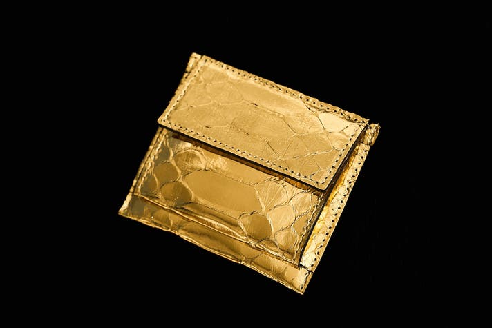 新年のスタートに運を見方に。黄金の財布で未来の自分への期待