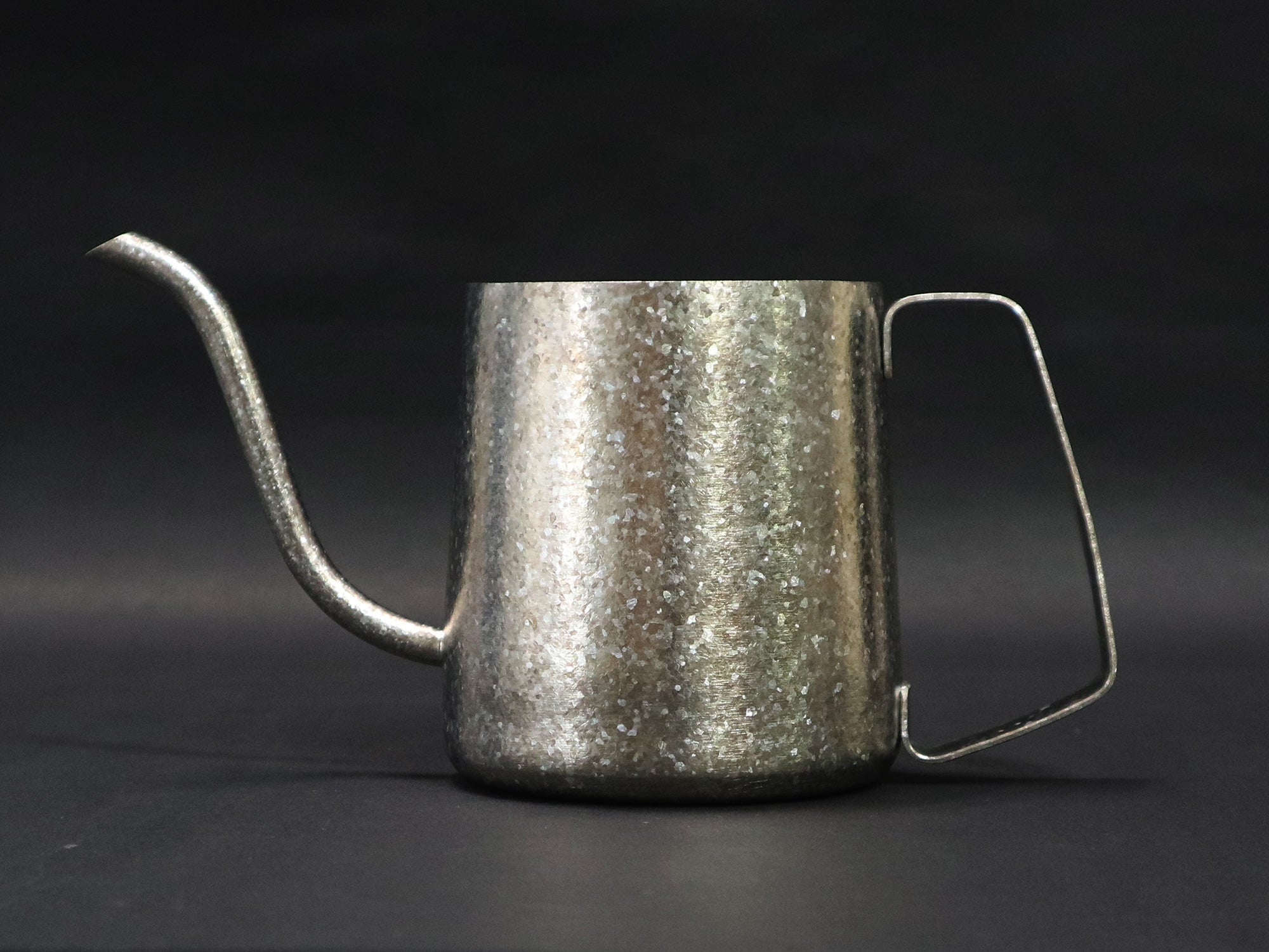 プロも認める！コーヒー本来の味をクリアに引き出す、超軽量純チタン製