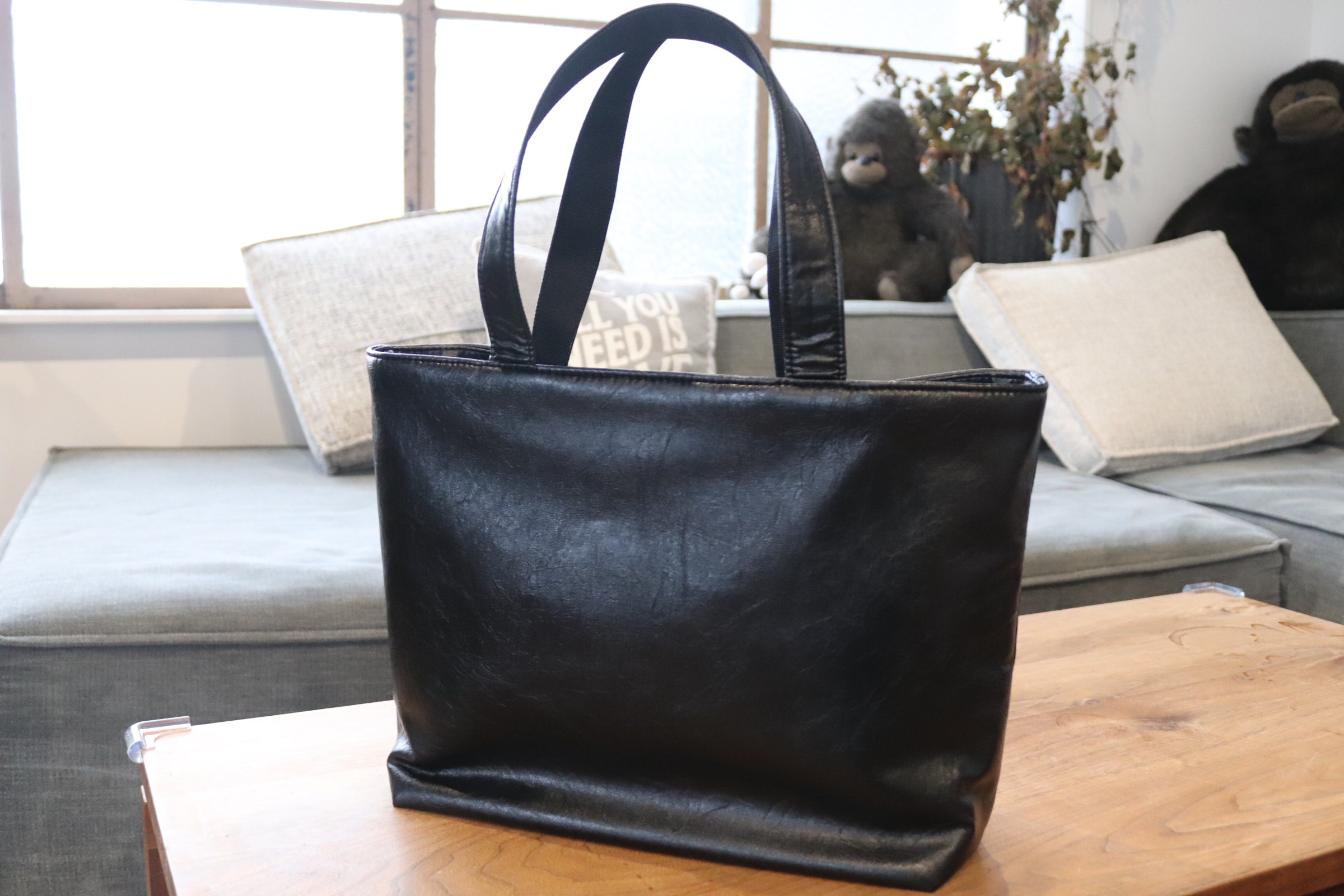 MAKUAKE 4way 高級再生レザー　ドラムバッグ　ブラック シーンに合わせて自由自在！収納多数でスッキリ！多機能4WAY