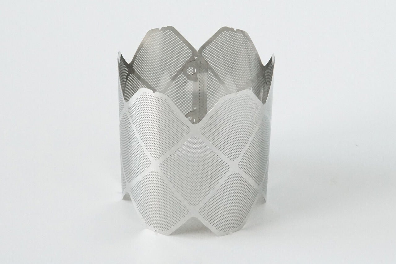 風を通さず光は通す！炎の揺らぎを楽しむウルトラライトなアウトドア