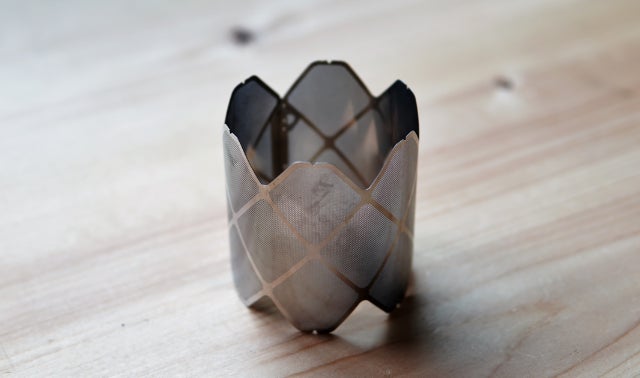 風を通さず光は通す！炎の揺らぎを楽しむウルトラライトなアウトドア