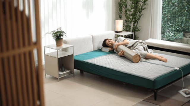 1mm超薄型】天然竹糸で年中快適！モバイルバッテリー対応！竹