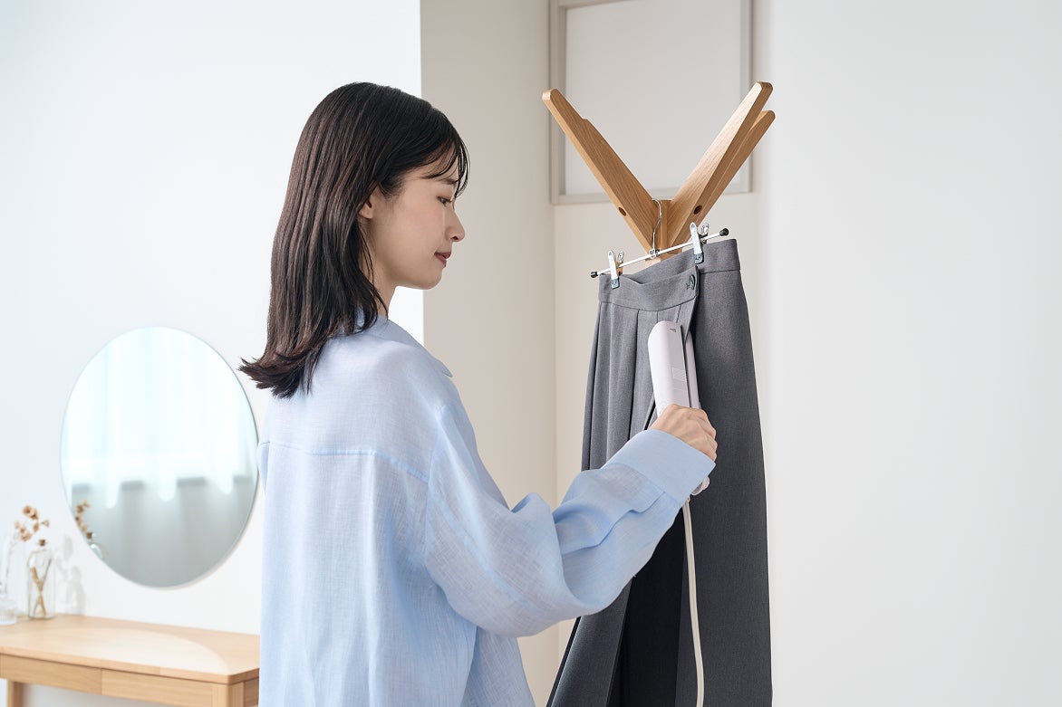 Cruria スチームアイロン SR-HT2002-GR 挟めるスチームアイロン クルリア SR-HT2002 | SunRuck