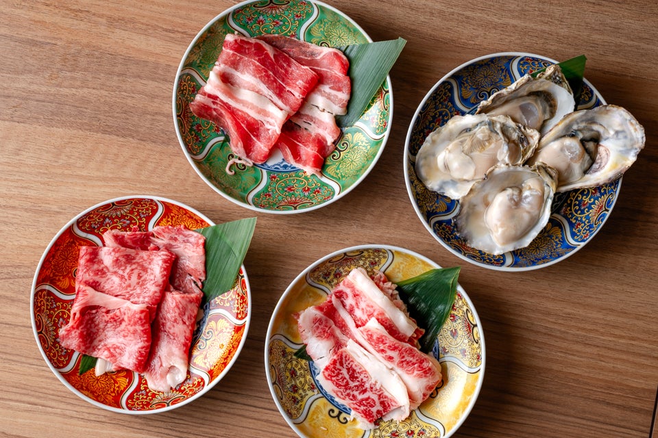 少量多品目の和牛尽くしと日本酒20種。酒飲み泣かせの夜を楽しめる限定