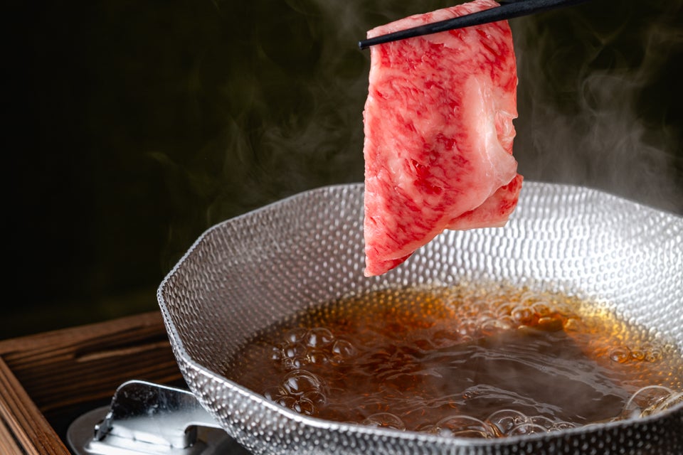 少量多品目の和牛尽くしと日本酒20種。酒飲み泣かせの夜を楽しめる限定