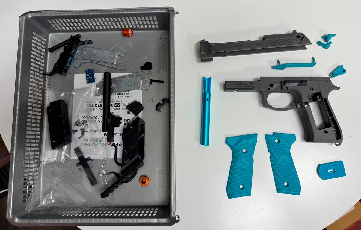 どこでもシューティングレンジになる。リアルハンドガンによる本格射撃