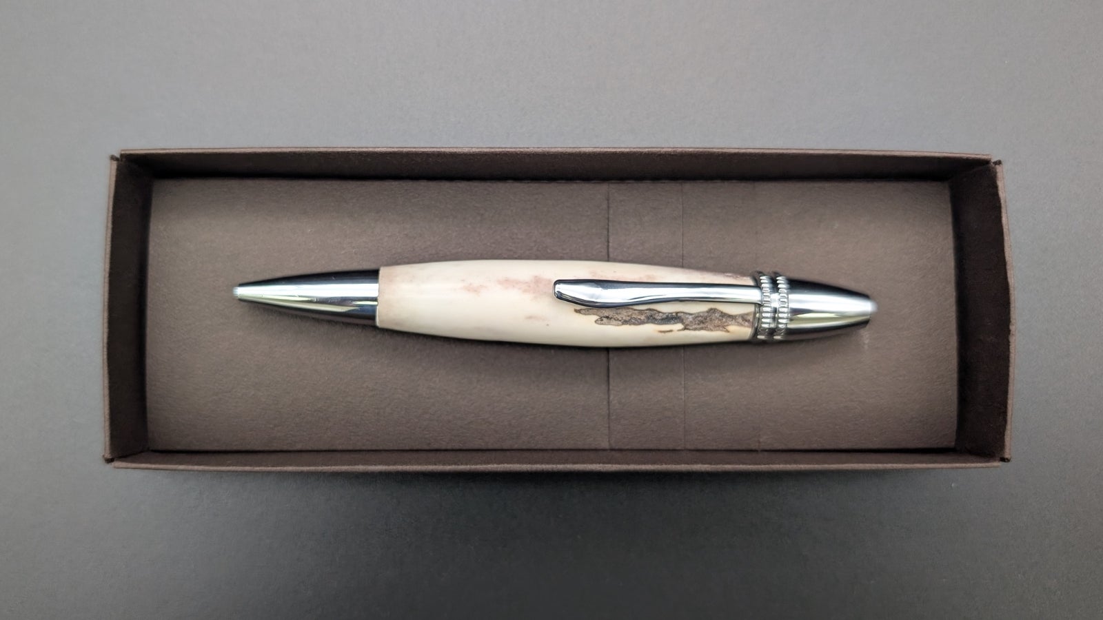 天然鹿の角を手に─世界にひとつだけの文房具｜マクアケ - アタラシイ