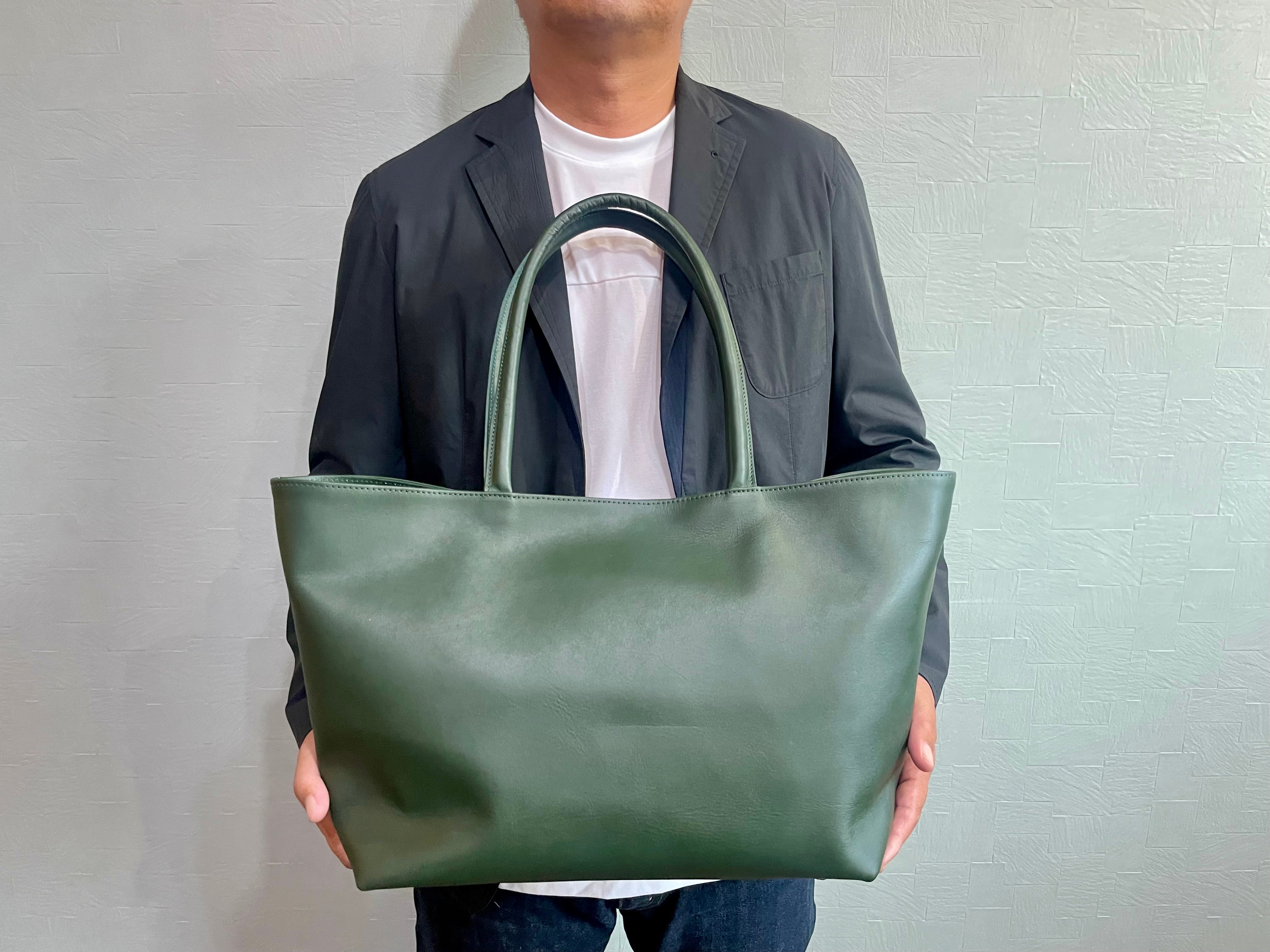 本革ながら【軽量】【撥水】前回作から約300g軽くなった大人の本革