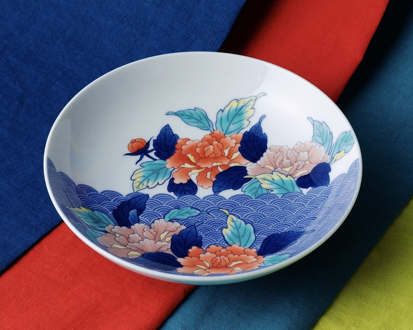 鍋島焼 開窯350周年｜献上品「鍋島焼文化」の技と誇りを、次の100年へ繋ぐ挑戦