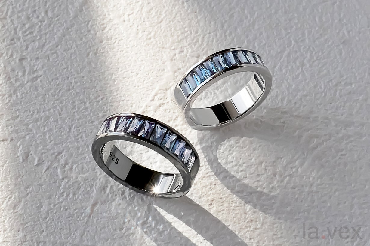 神秘的なカラーチェンジを見せる