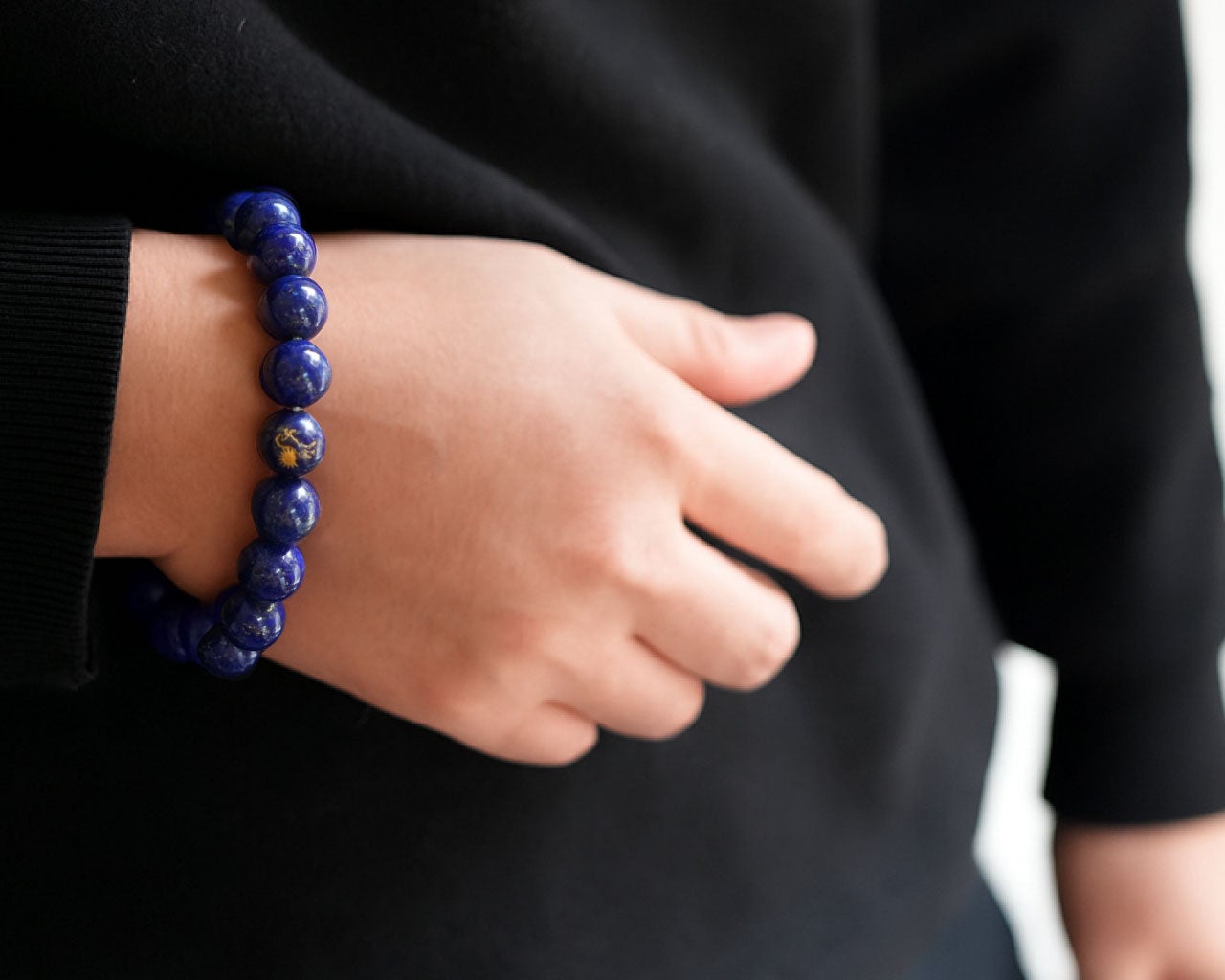 宇宙を駆ける丙午】2026年情熱の太陽＆馬彫刻のラピスラズリ干支