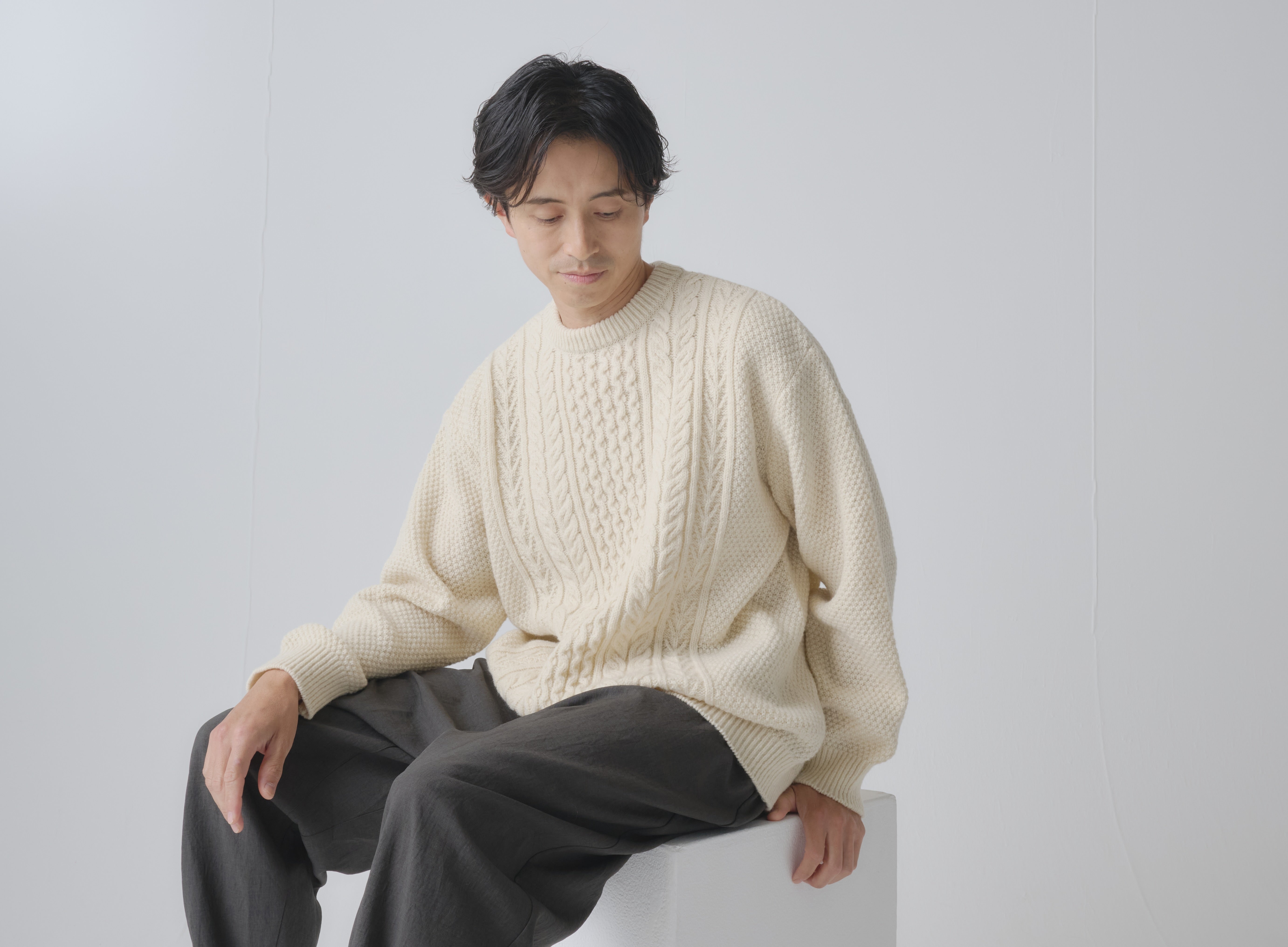 マンシングウェア◆ウール100% ニット セーター 日本製 アイボリー Lサイズ 日本の羊と、人の手で。消えゆく産業を編み直す「ジャパンウール