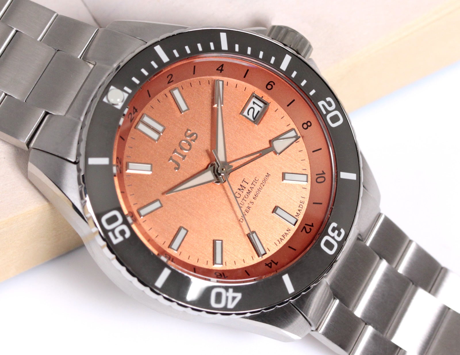 Somedays2ページ GMT×200m防水】ハイスペック日本製自動巻き腕時計！地方発ブランドを