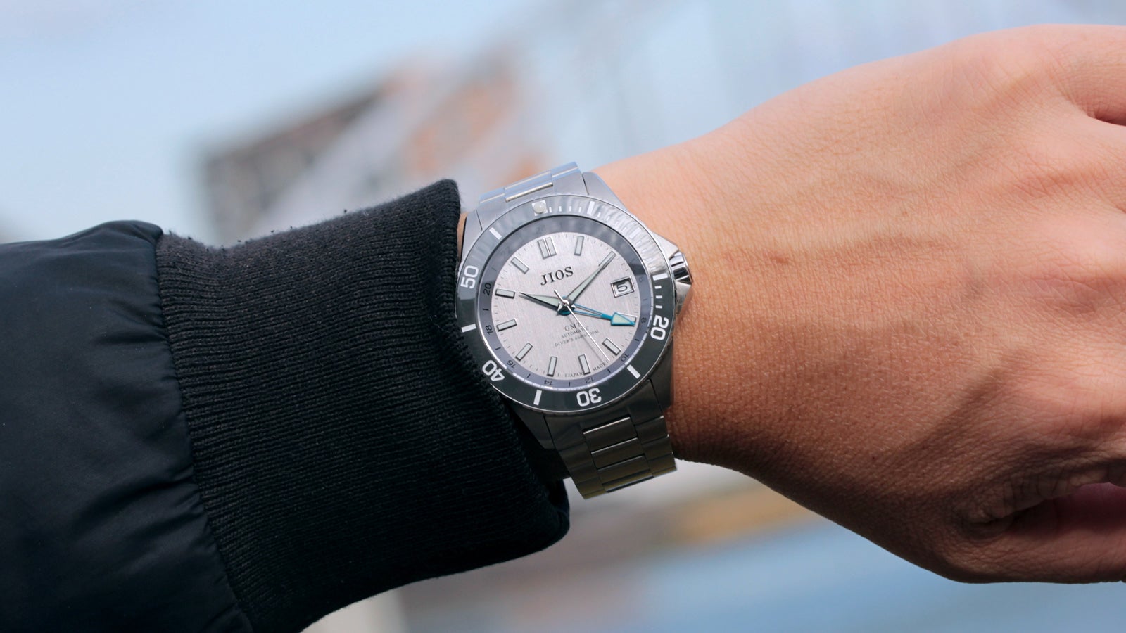 GMT×200m防水】ハイスペック日本製自動巻き腕時計！地方発ブランドを