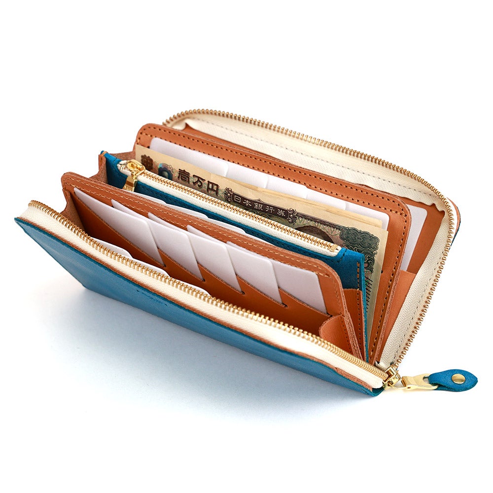 大容量財布】 カード30枚を縦に並べて収納する長財布トラント ロロマ