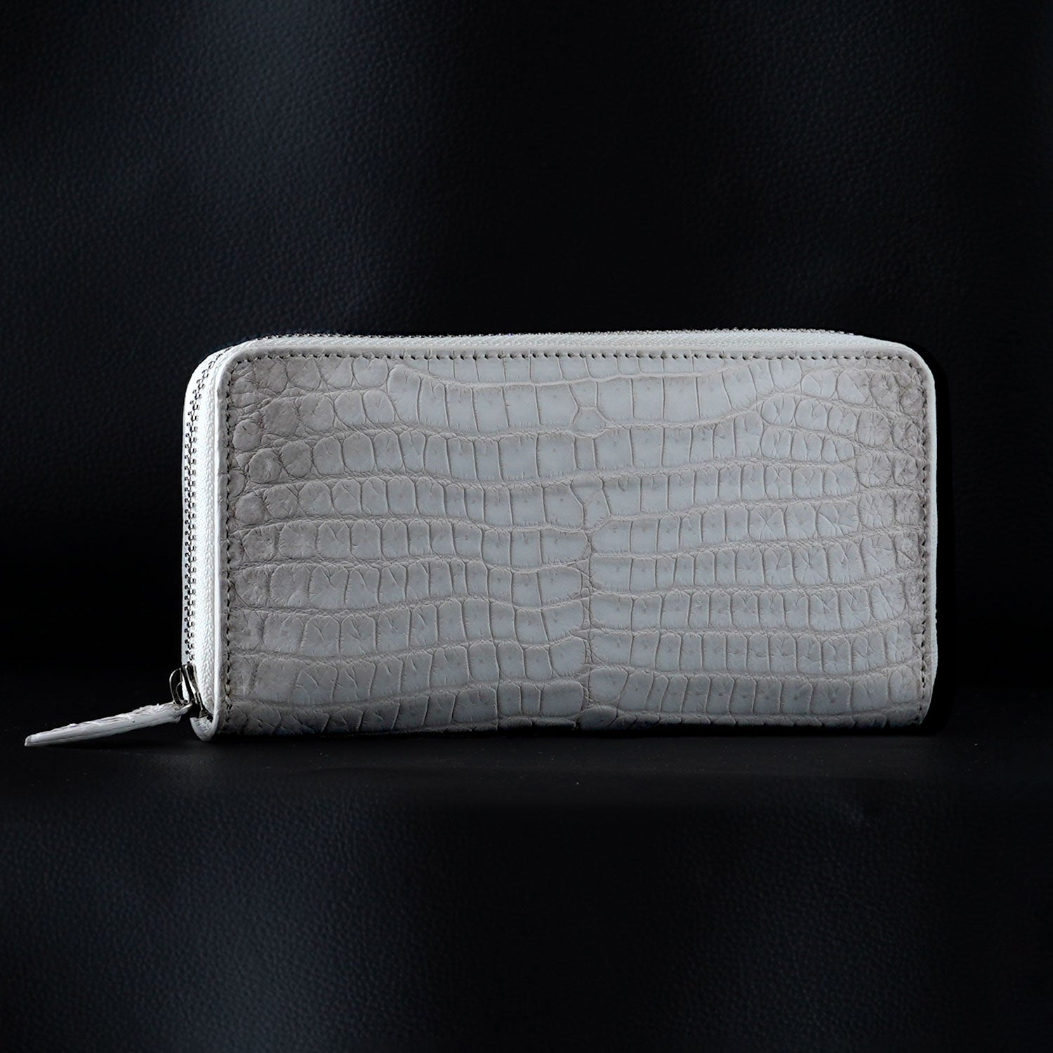 ハイブランド級の存在感。1万円札ジャストサイズ高級クロコダイル財布