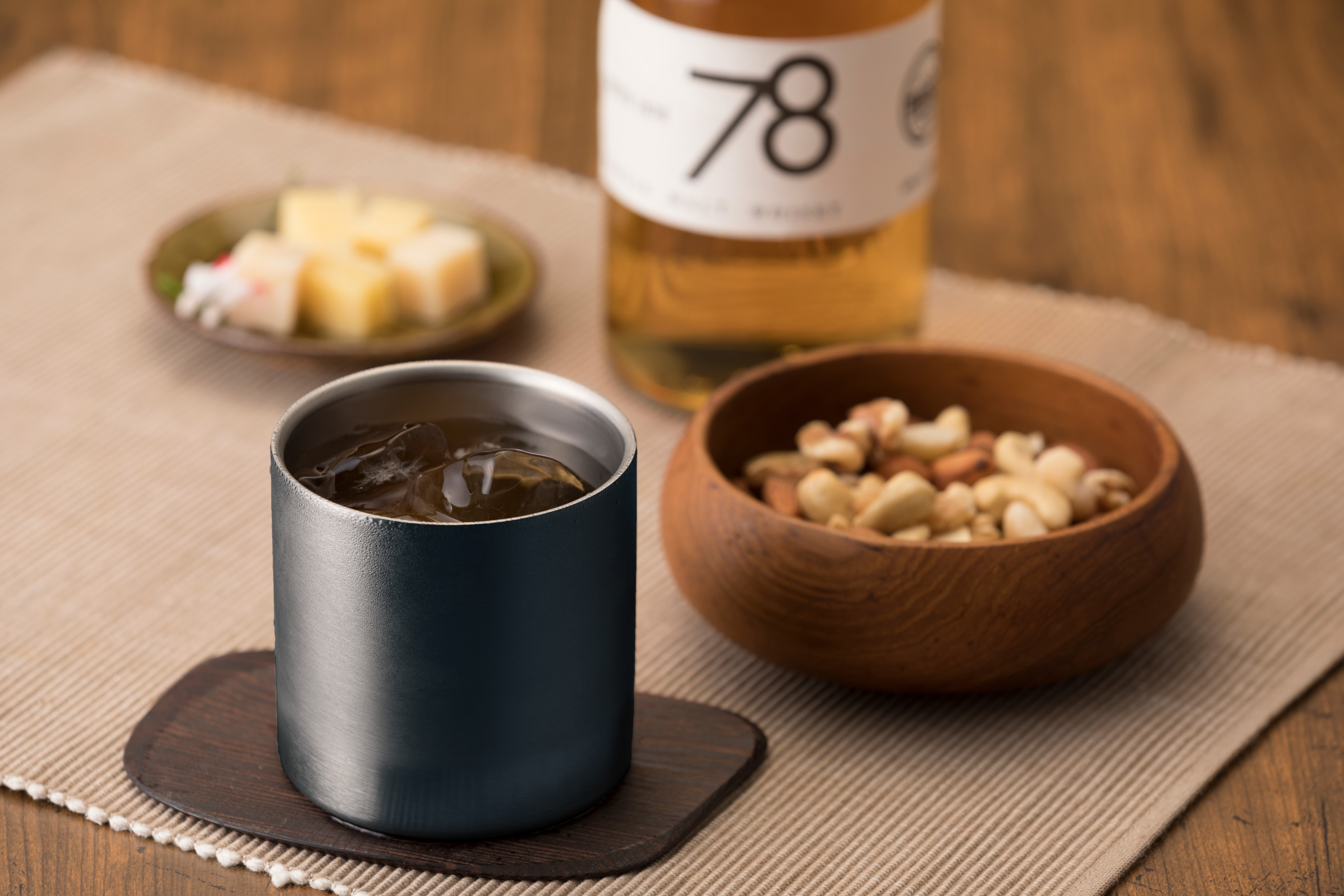 お酒の銘柄を変えるより、10秒で「家飲みの質」を格上げする。魔法の