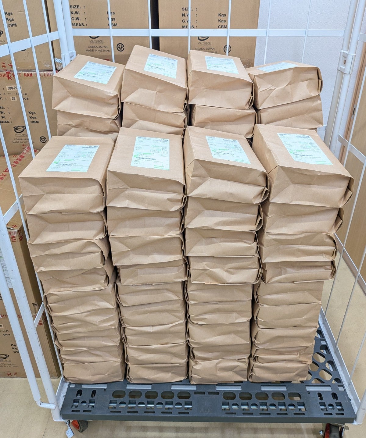 Makuake｜荷物の増減に合わせてバッグが分裂・合体！9パターンに変幻