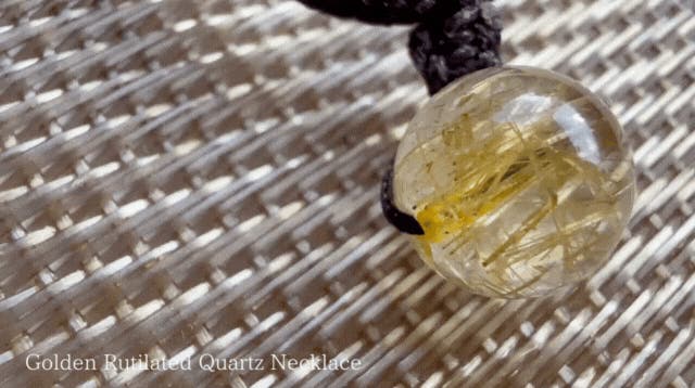 成功を引き寄せる“黄金の針” ルチルクオーツ金運ネックレス