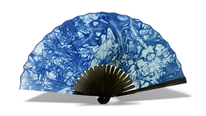 自然と共生するモノづくりを応援！武州正藍染と蝦夷鹿革が融合した京