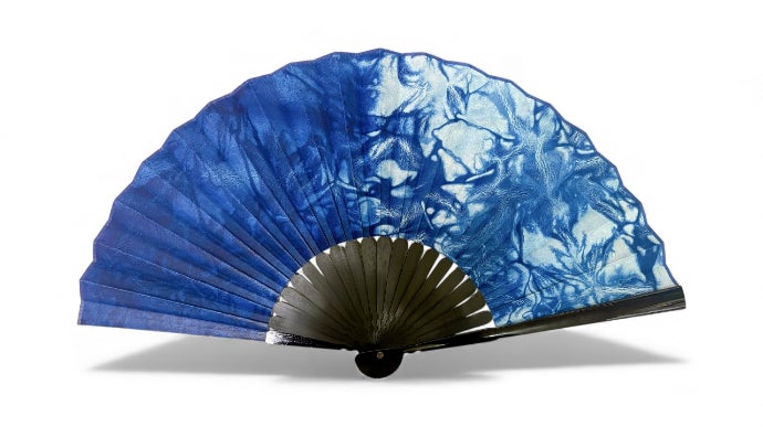 自然と共生するモノづくりを応援！武州正藍染と蝦夷鹿革が融合した京