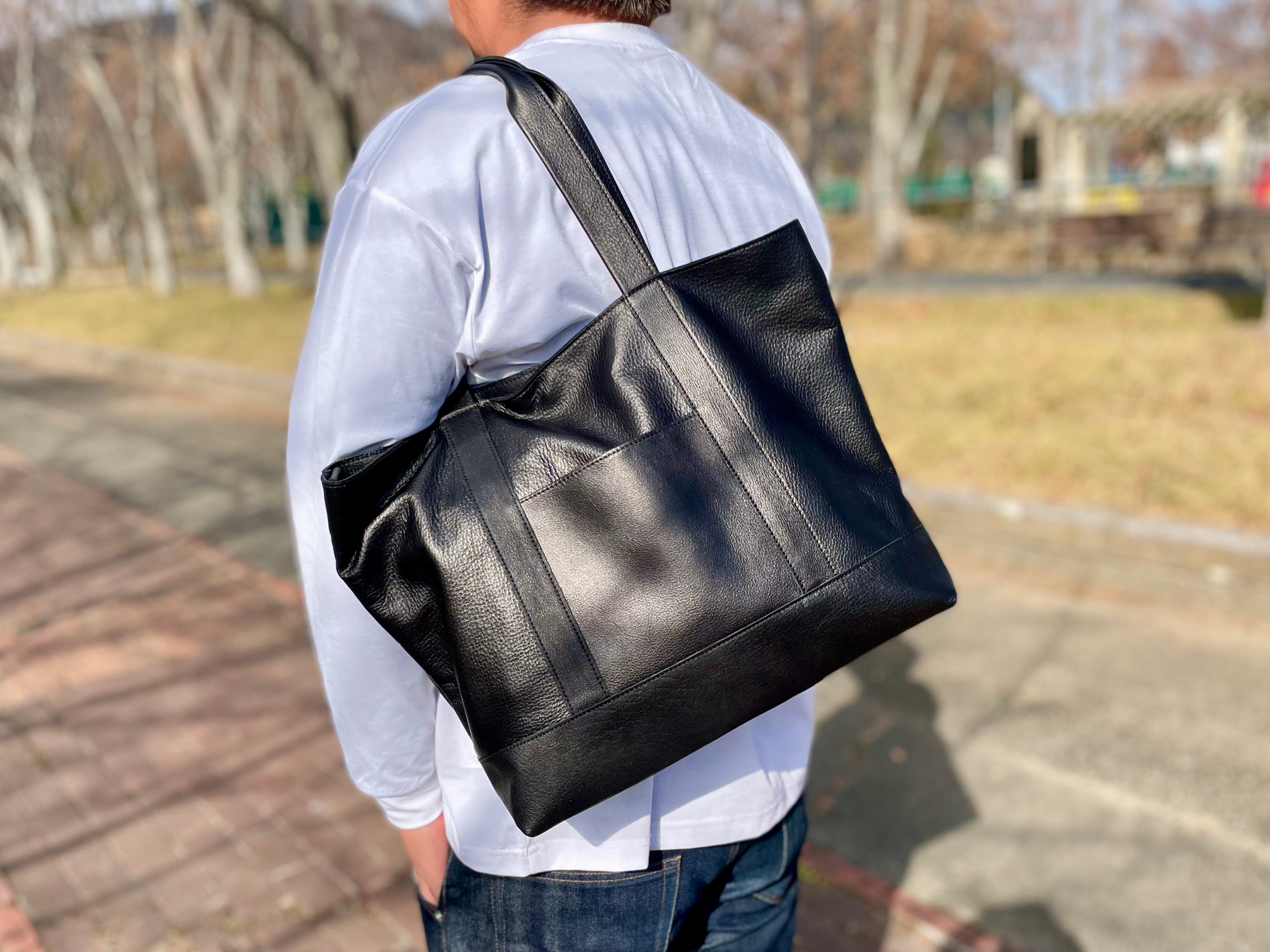 デッドストック革を愛着の湧くモノへ。軽くて柔らかな使い心地で日々