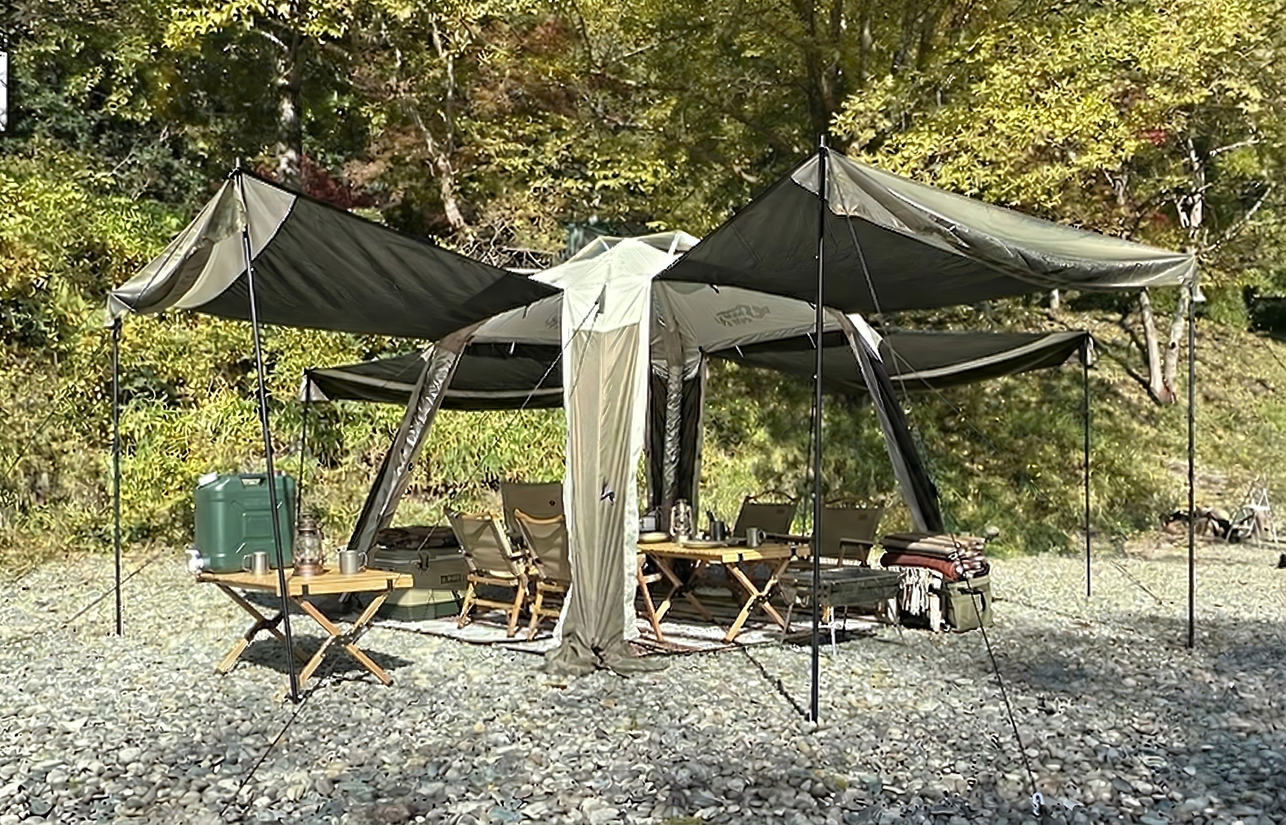 空気で簡単設営、3つのテント機能を使い分けられる大型マルチテント