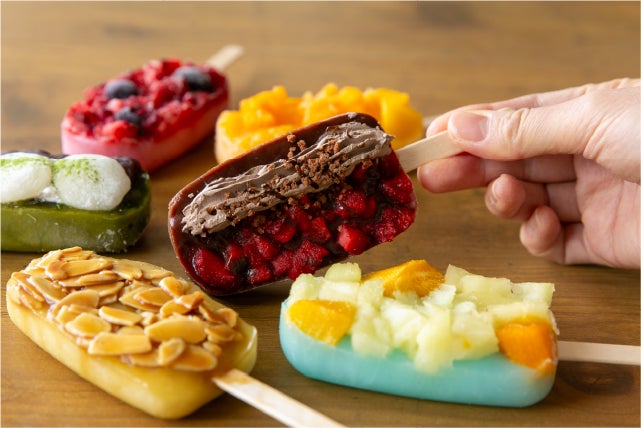 こだわりのわらび餅と人気洋菓子が合体！？ 新感覚の創作和スイーツ