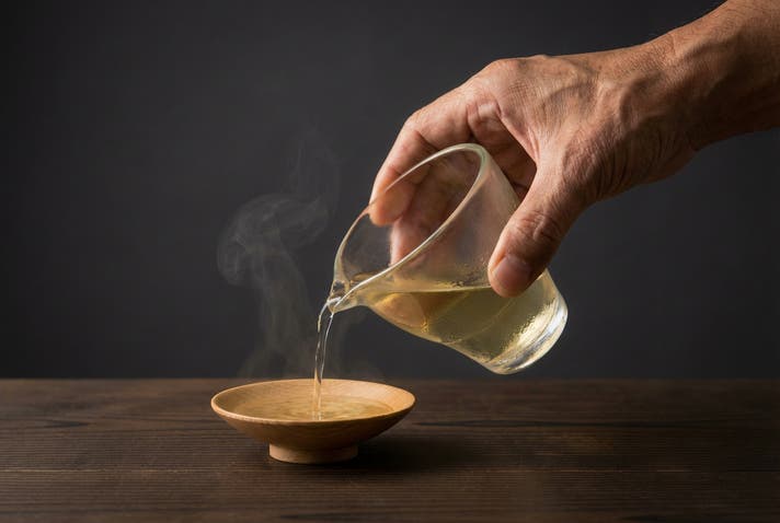 電子レンジ600Wで45秒。温度による香りや味わいを楽しむ燗専用日本酒